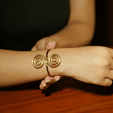 Elegant Swirl Design Gold Brass Cuff - HASHTACK