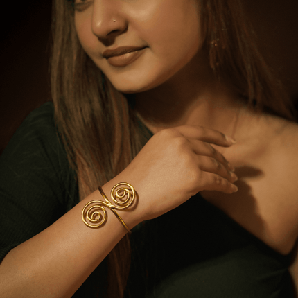 Elegant Swirl Design Gold Brass Cuff - HASHTACK