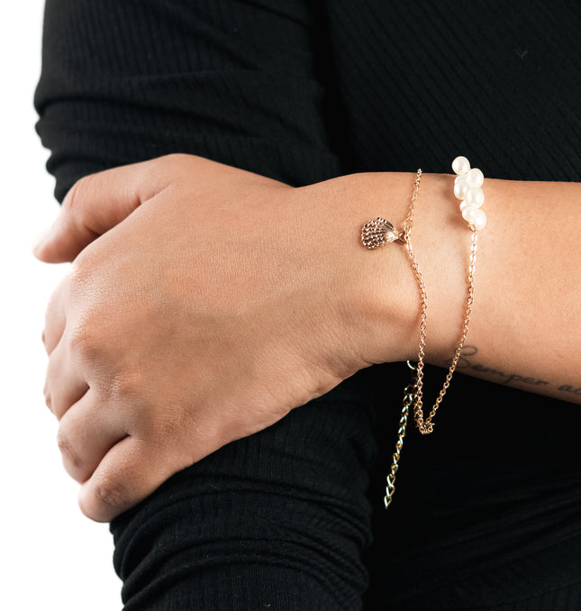 Shell Pop Pearl Dainty Bracelet