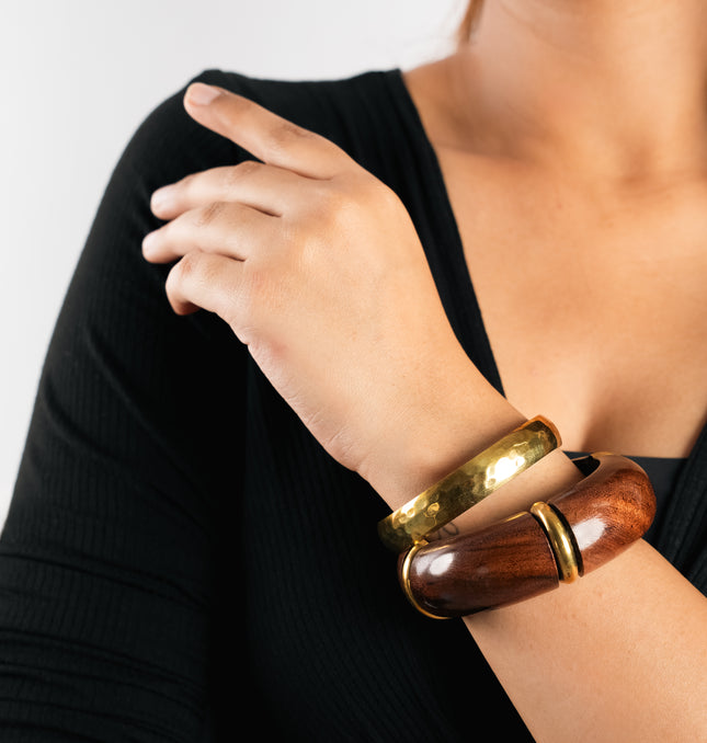 Golden Glow Resin & Brass Bangle Set