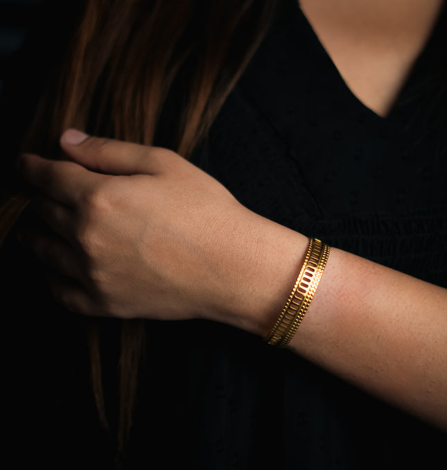 Ladder Luxe Gold Adjustable Cuff