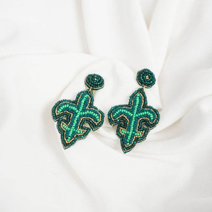Green Beaded Plant Earrings - HASHTACK