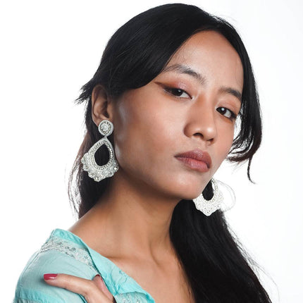 Pearl Elegance Teardrop Earrings. - HASHTACK