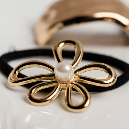 Pearl Bloom Rubber Band