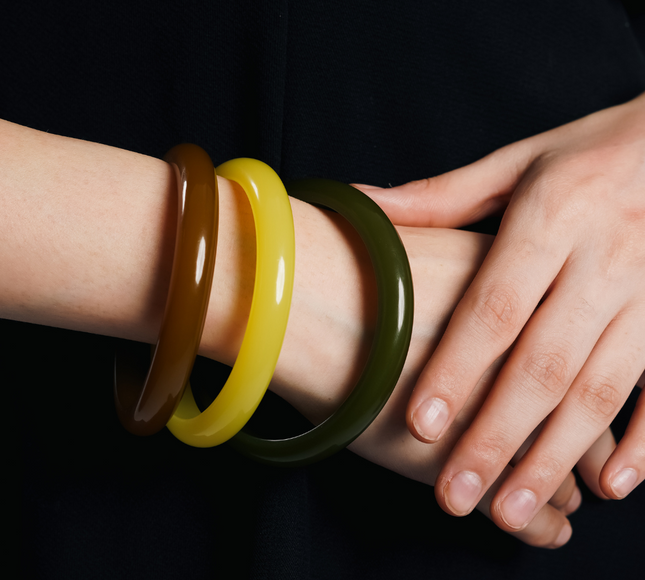 Retro Chic Resin Bangle Set