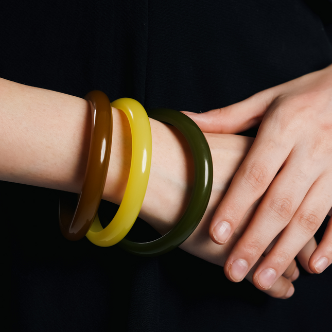 Retro Chic Resin Bangle Set