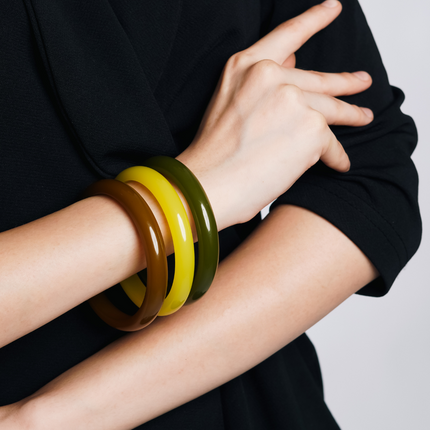Retro Chic Resin Bangle Set