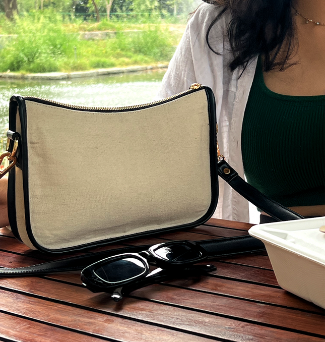 Breeze Canvas Sling Bag Black