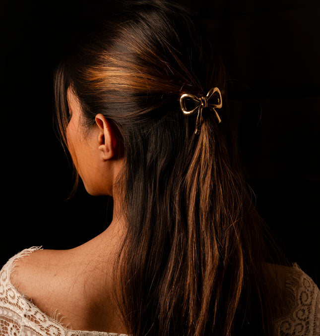Golden Glimmer Bow Band