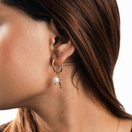 Urban Pearl Glow Earrings