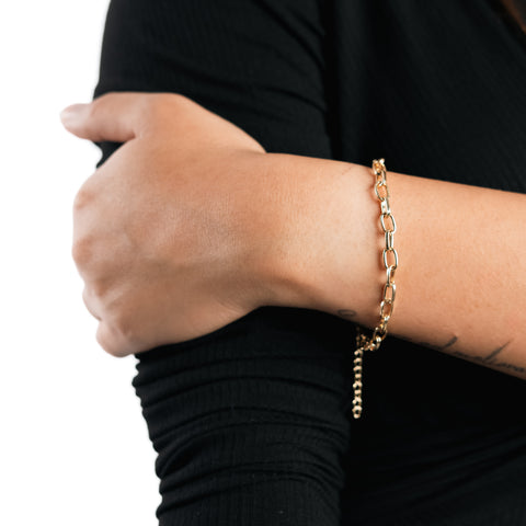 Golden Link Dainty Bracelet from Hashtack