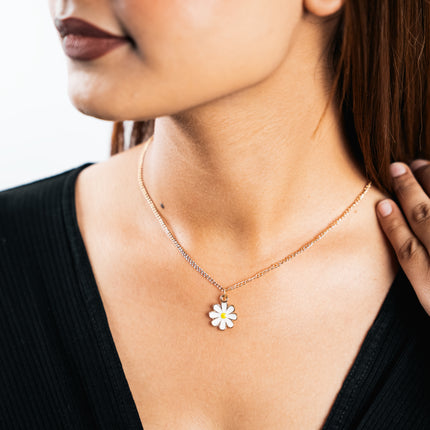 Lily Glow Necklace