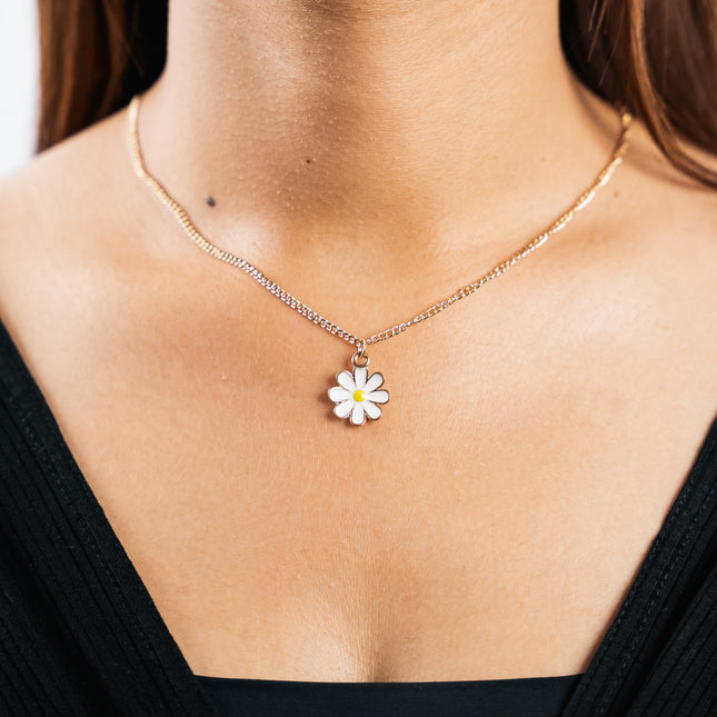 Lily Glow Dainty Necklace