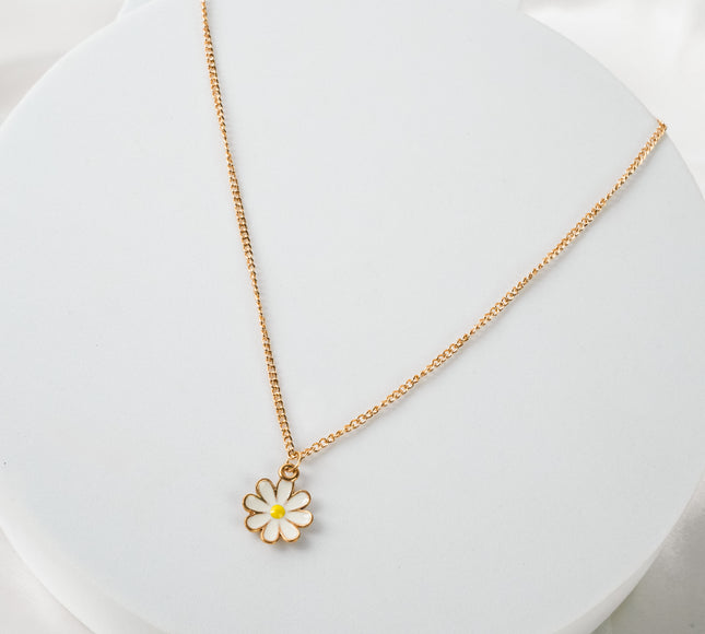 Lily Glow Dainty Necklace