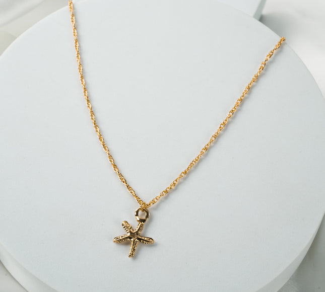 Starlit Glow Dainty Necklace