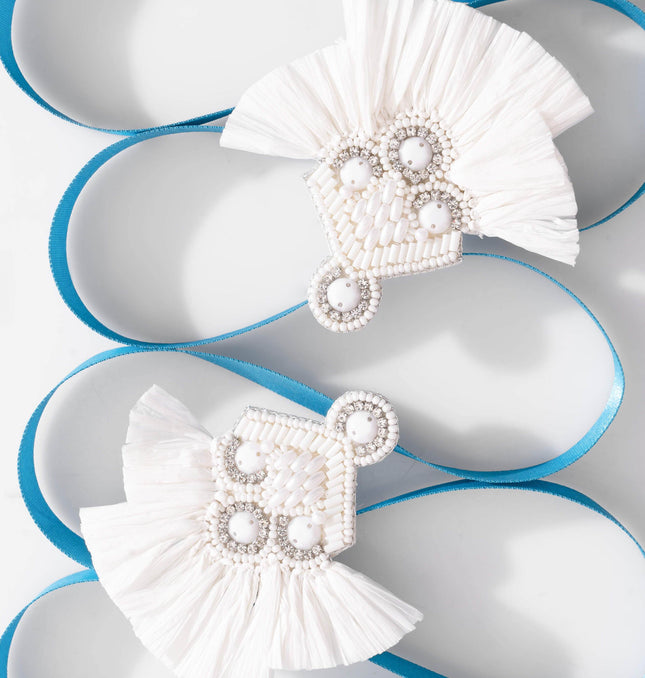 White Rafia Updown Fan Earrings - HASHTACK