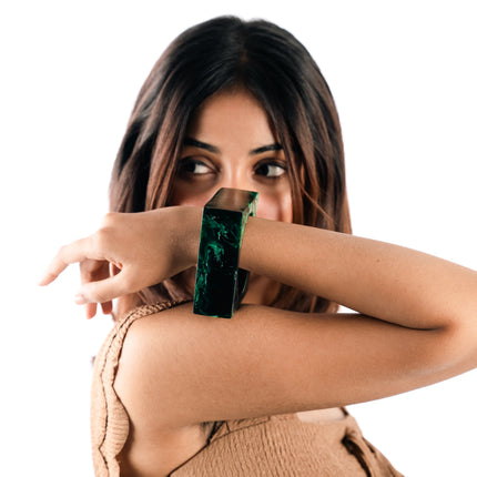 Emerald Sculpt Square Bangle