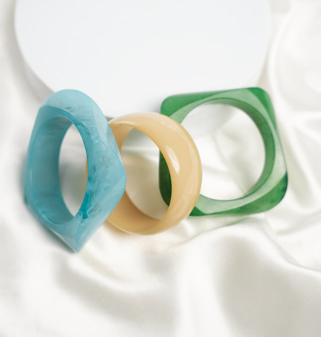 Aqua Twist Resin Bangles