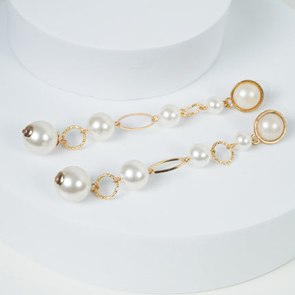 Dazzling Pearl Earrings