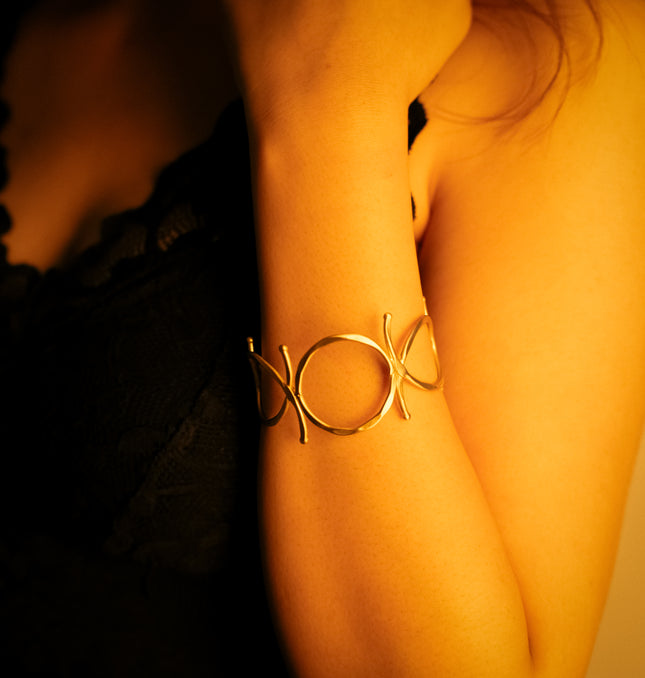Twist & Glow Brass Adjustable Cuff