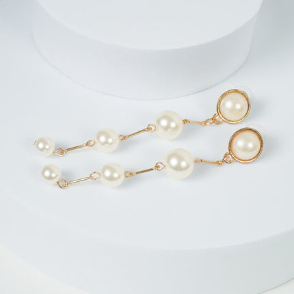 Dewdrop Pearl Earrings