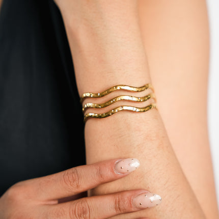 Marina Wave Gold Cuff Bracelet | Hashtack