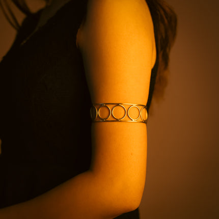 Round Link Adjustable Brass Cuff