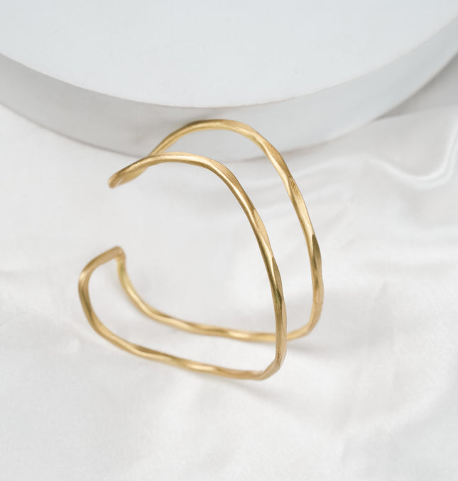 Double Wave Gold Bracelet Worn on Wrist - Hashtack