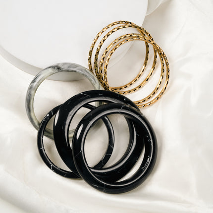 Noir Opaline Bangle