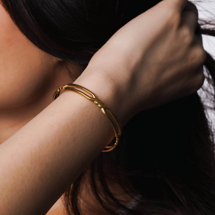Sleek Stainless Steel Cuff - HASHTACK