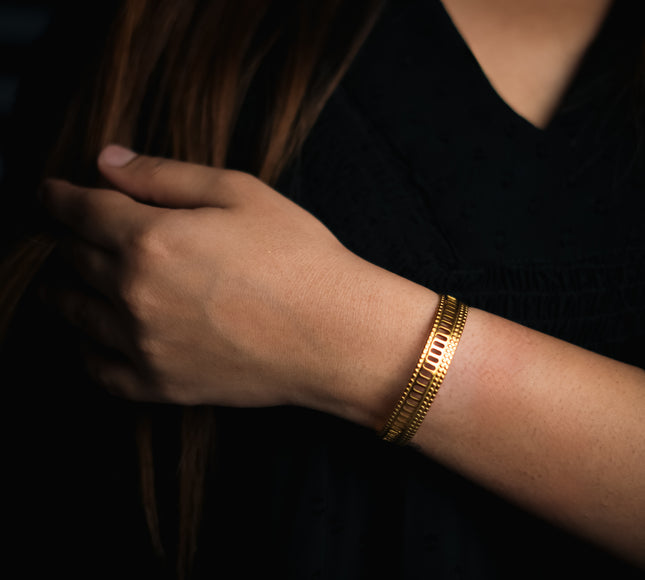 Ladder Luxe Gold Adjustable Cuff