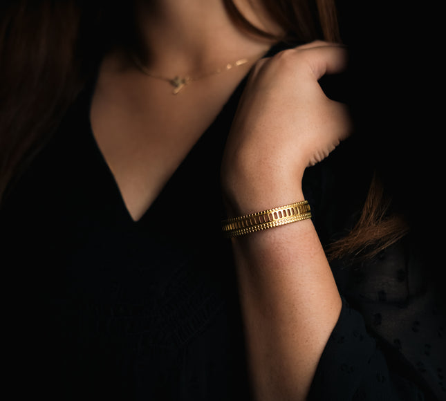 Ladder Luxe Gold Adjustable Cuff