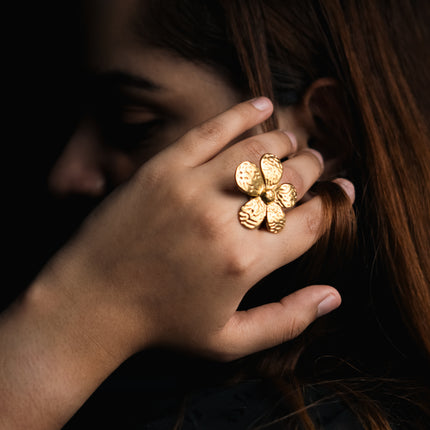 Rose Radiance Gold Adjustable Ring