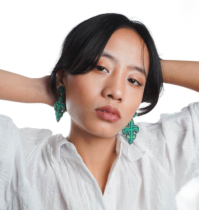 Green Beaded Plant Earrings - HASHTACK