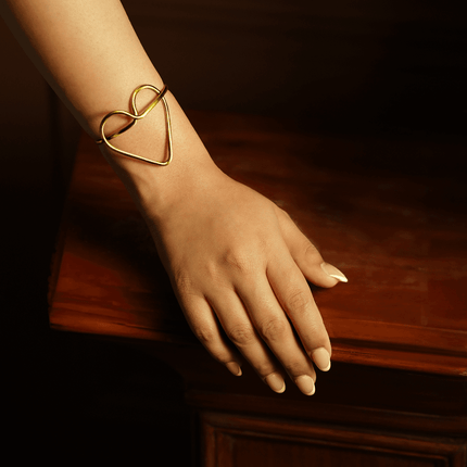 Delicate Heart Knot Brass Cuff - HASHTACK