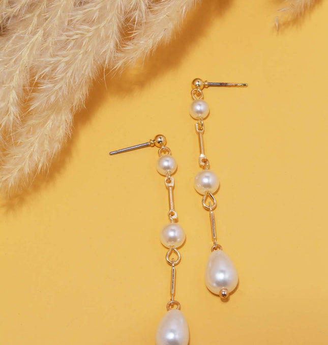 Pearl Drops Earring
