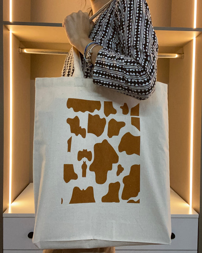 Giraffe Printed Canvas Tote Bag