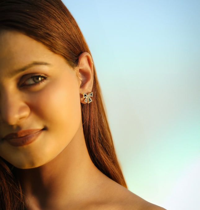 Sleek Bow-Shaped Mini Earrings