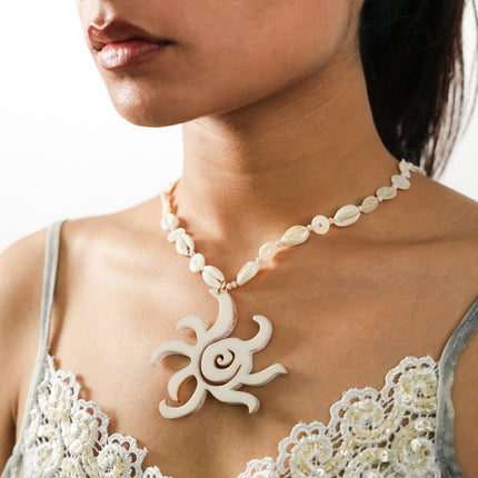 Ocean Sun Shell Pendant Necklace
