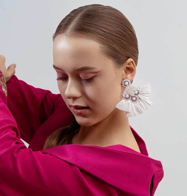 White Rafia Updown Fan Earrings - HASHTACK