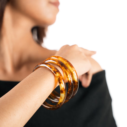 Amber Shine Slim Bangle Set