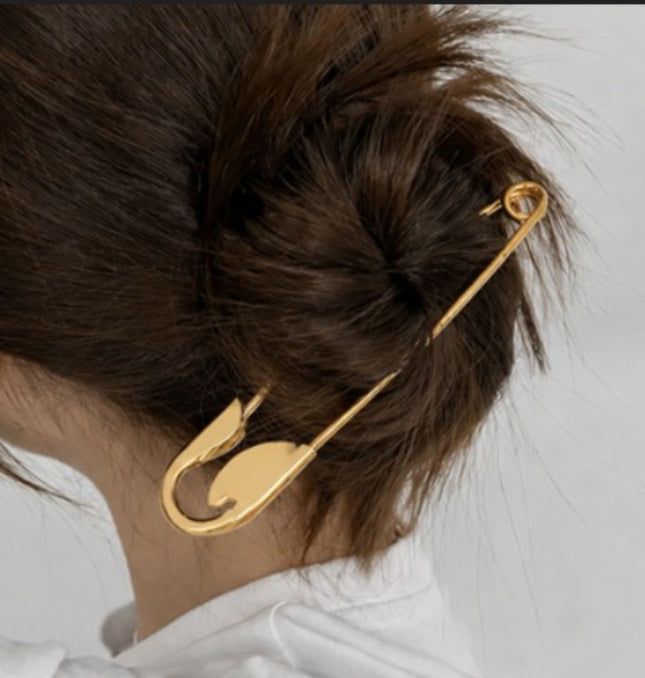 gold-safety-pin-hair-stick-bun-hairstyle-minimal-accessory_jpg_2a8ec3cf-e400-4bca-b258-ae7d55b55bfa - HASHTACK hashtack.in