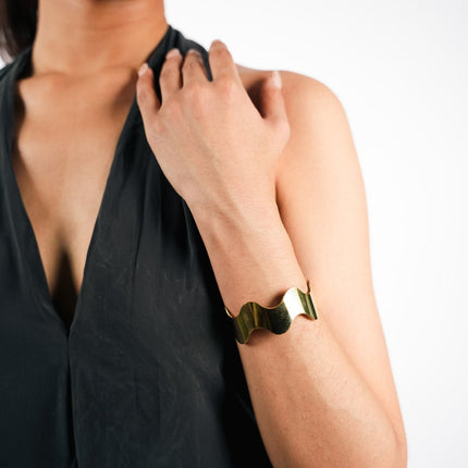 Golden Wave Cuff Bracelet - HASHTACK