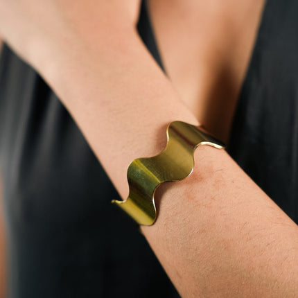 Golden Wave Cuff Bracelet - HASHTACK