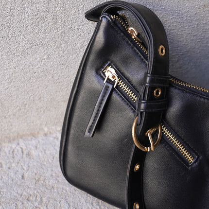 lookatmeslingbag_1_4b97c5e3-6c05-49b5-b452-8e60712a2346 - HASHTACK hashtack.in