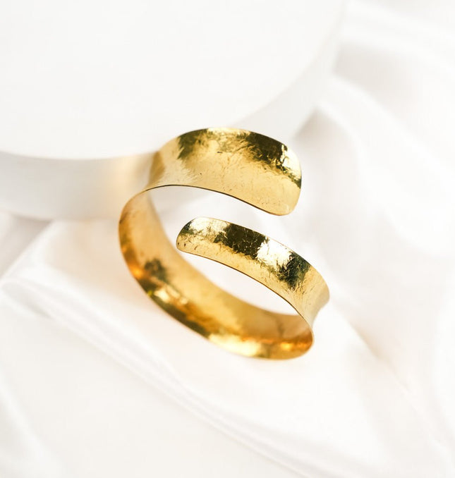 Luna Hammered Gold Spiral Cuff Bracelet - HASHTACK