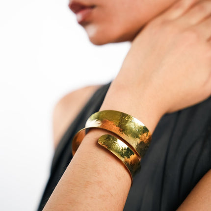 Luna Hammered Gold Spiral Cuff Bracelet - HASHTACK