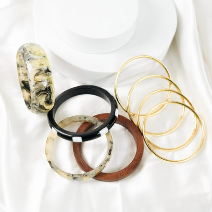 minimal-clear-resin-bangles-india_jpg - HASHTACK hashtack.in