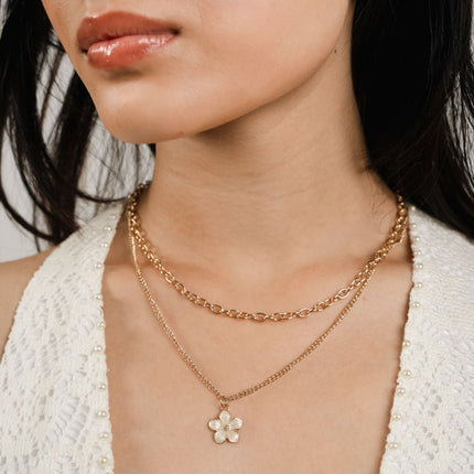 Minimal Flower Layered Necklace - HASHTACK