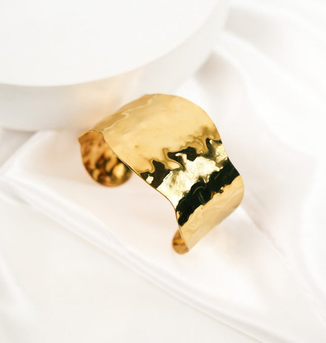 Molten Gold Statement Cuff Bracelet - HASHTACK